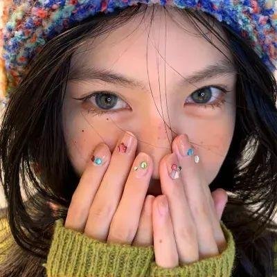女孩,母亲与恶魔